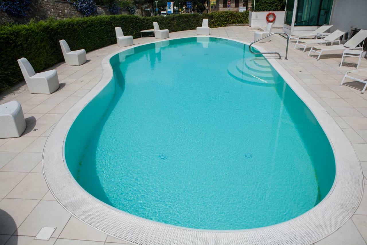 Hotel Iva Diano Marina Dış mekan fotoğraf